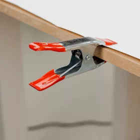 Caruba fém többfunkciós rugós csipesz 15cm piros