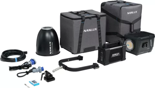 NANLUX Evoke 2400B Spot Light 45°-os reflektorral, puha táskában