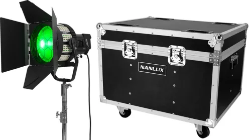 NANLUX Evoke 900C FL-35YK spotlámpával és repülős tokkal