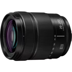   Panasonic Lumix S 28-200mm F4-7.1 Macro sokoldalú tele-makró zoomobjektív