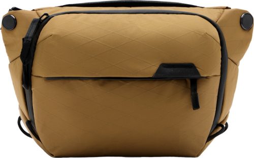 Peak Design Everyday Sling 3L Kameratáska/ Fotós Válltáska/ Övtáska - Coyote