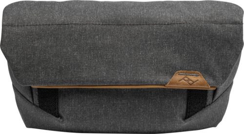 Peak Design The Field Pouch V2 Kamera Válltáska - Szürke