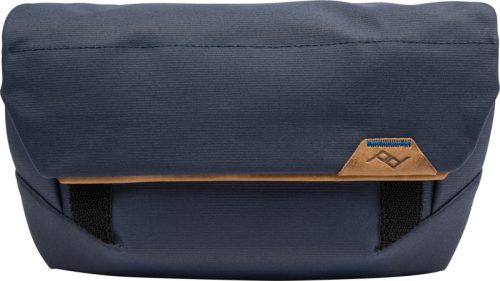 Peak Design The Field Pouch V2 Kamera Válltáska - Sötétkék