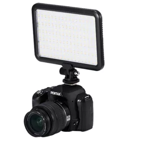   TRIOPO TTV-300 LED videó fény KIT - 1300LUX 3200-5600K - 3000mAh + EU kábel és Töltő