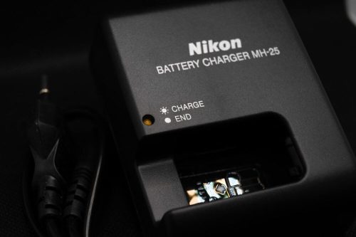 Nikon MH-25 töltő